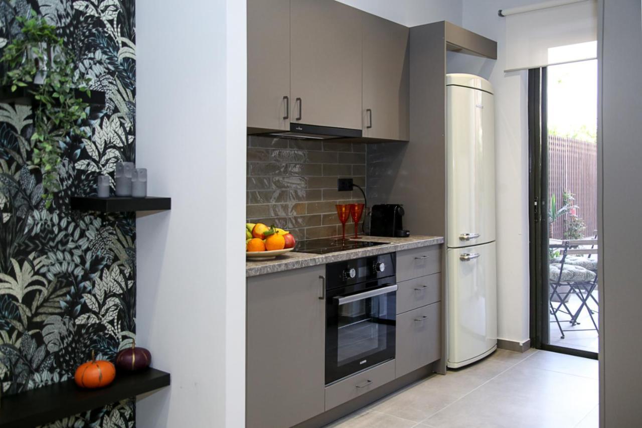Caravin Wanderhome, 5 Min From Metro Nea Ionia Ateny Zewnętrze zdjęcie