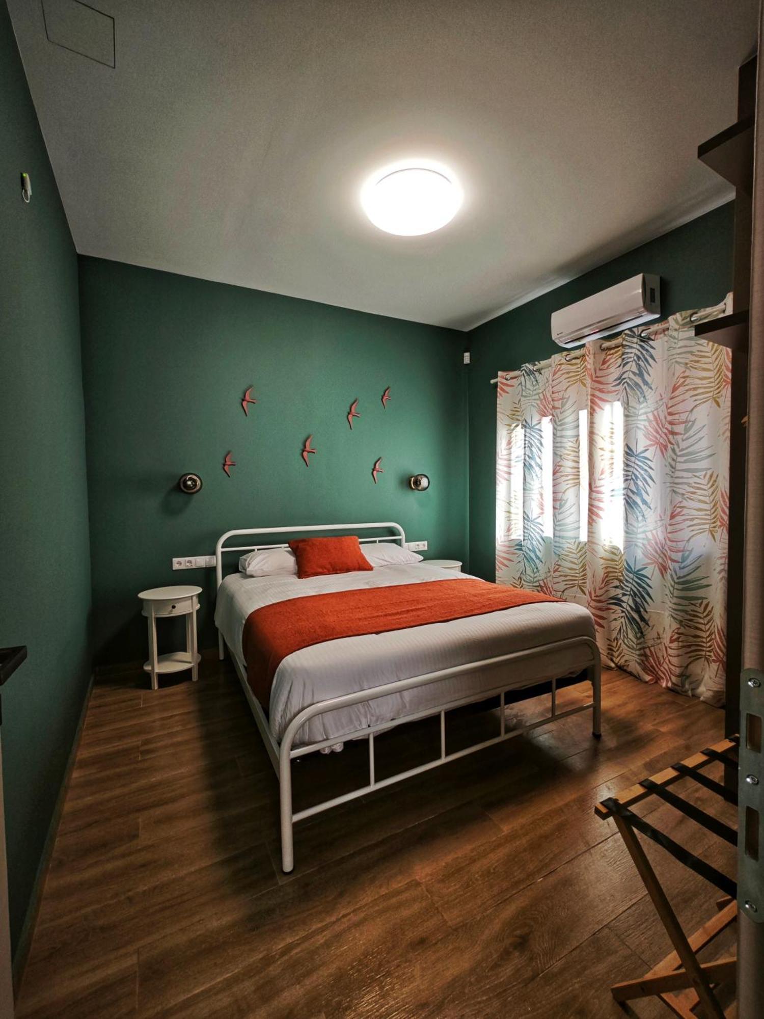 Caravin Wanderhome, 5 Min From Metro Nea Ionia Ateny Zewnętrze zdjęcie