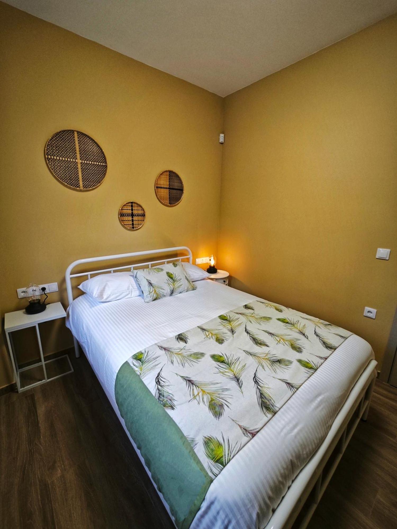 Caravin Wanderhome, 5 Min From Metro Nea Ionia Ateny Zewnętrze zdjęcie